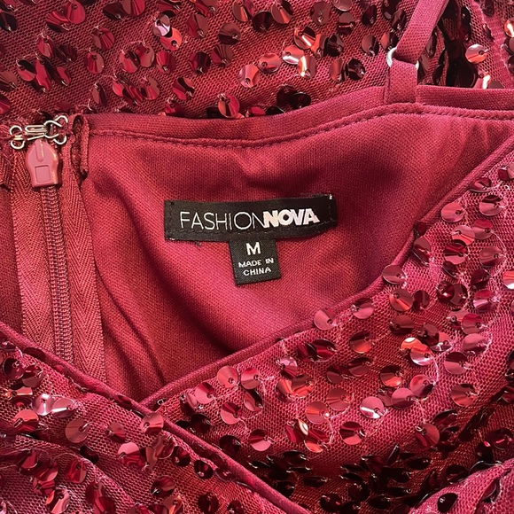 Fashion Nova sequenced maxi dress - Picture 5 of 6